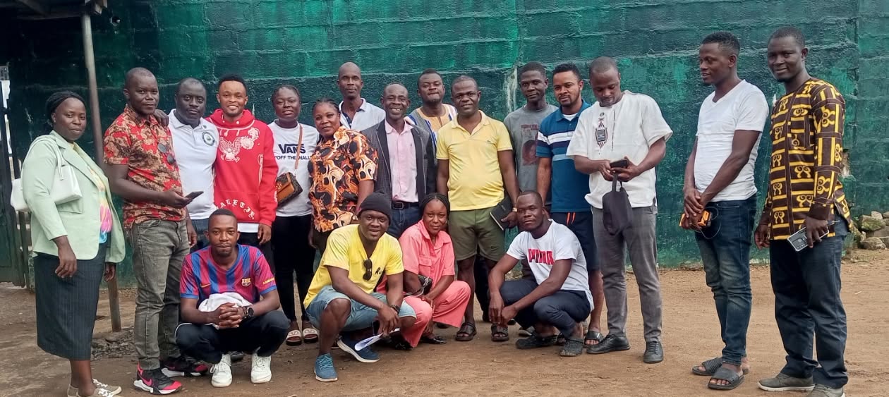 Members of the Karn High School community gathered together